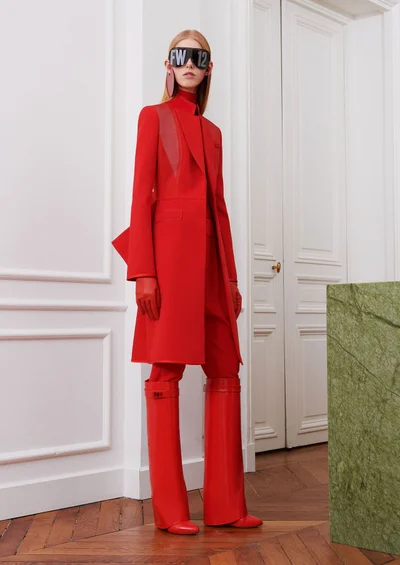 Look 10